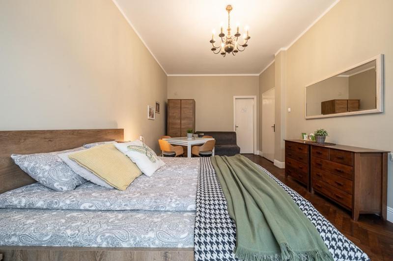 3 Bdr - Top Center Artistic Apartment - 115 M2 소피아 외부 사진