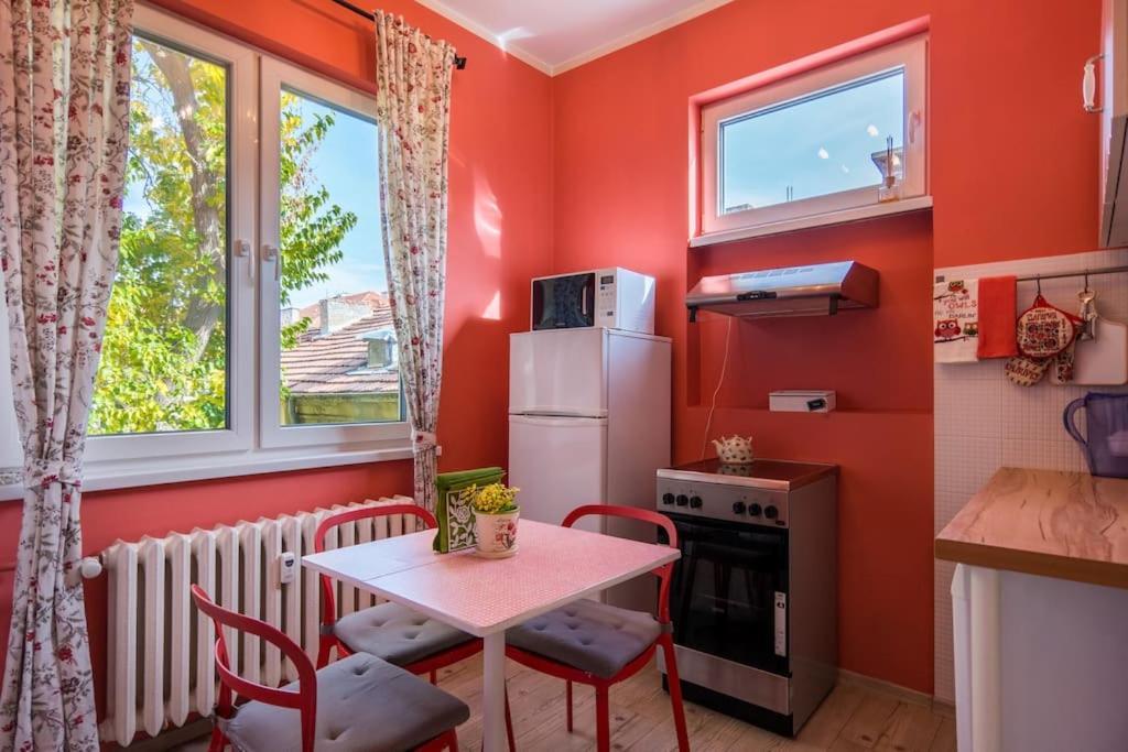 3 Bdr - Top Center Artistic Apartment - 115 M2 소피아 외부 사진